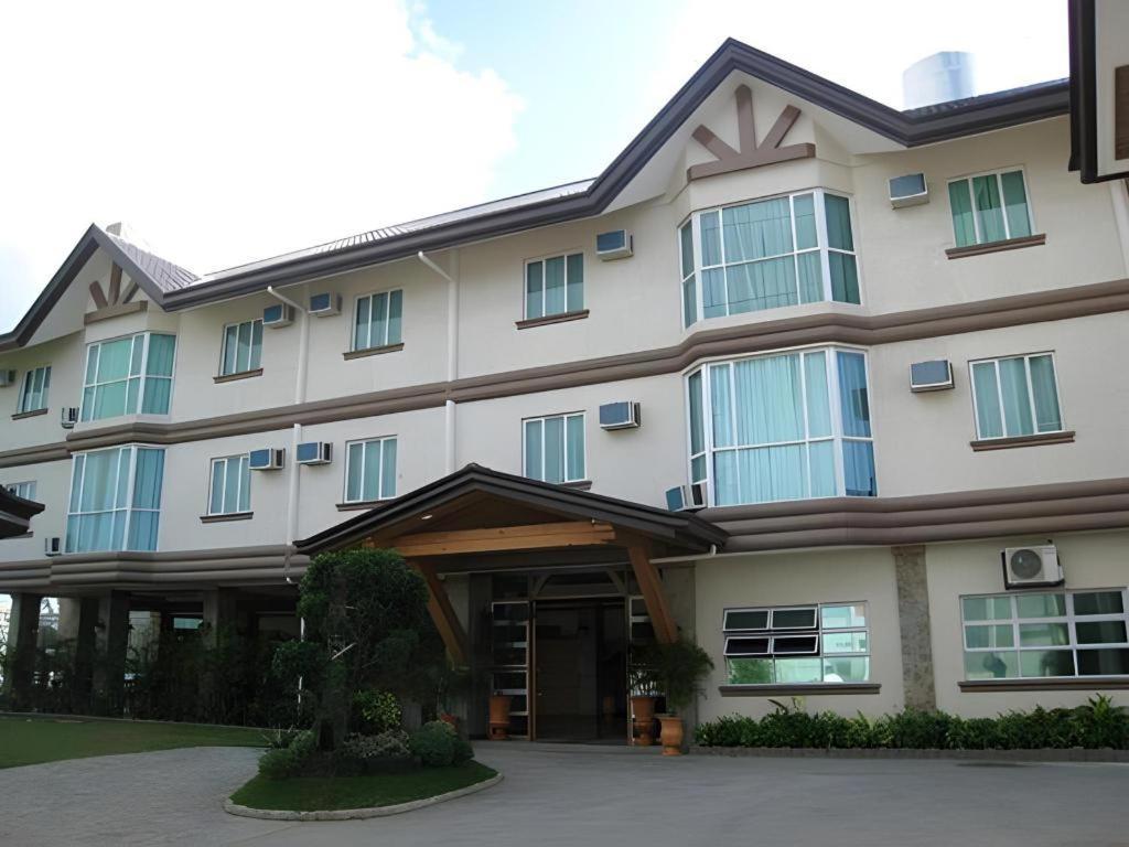 Chocolate And Berries Hotel Baliuag Zewnętrze zdjęcie